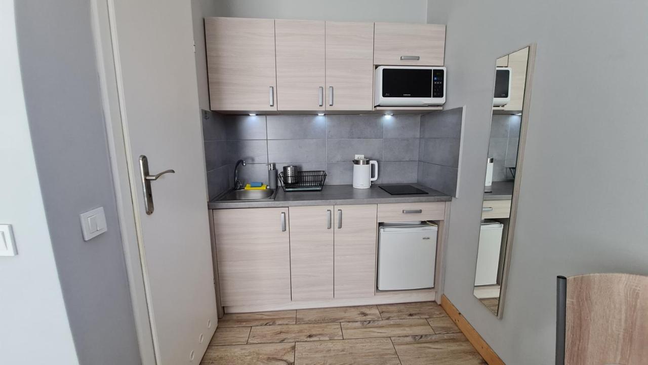 Bela - Pokoje Z Aneksami I Apartamenty Kołobrzeg Kültér fotó