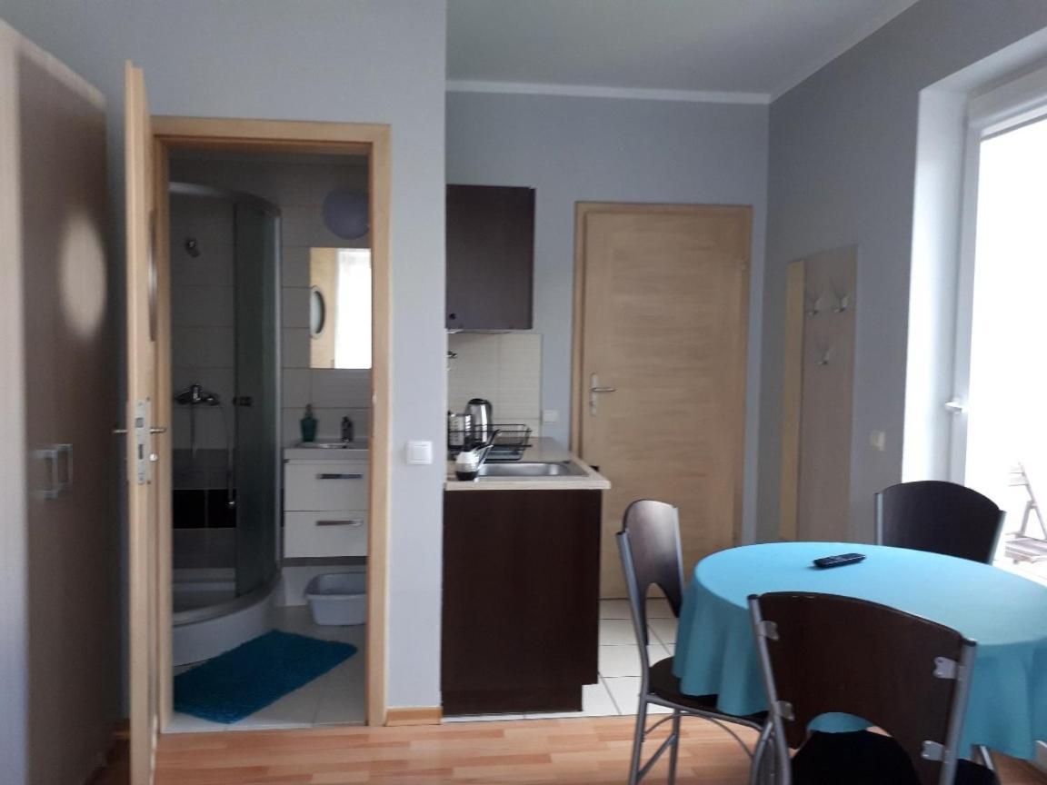 Bela - Pokoje Z Aneksami I Apartamenty Kołobrzeg Kültér fotó